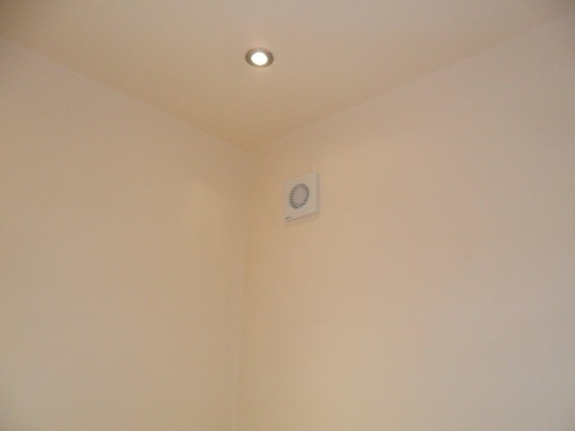 En suite Fan