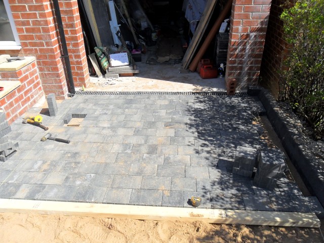 And a few more blocks laid, in sunshine too...