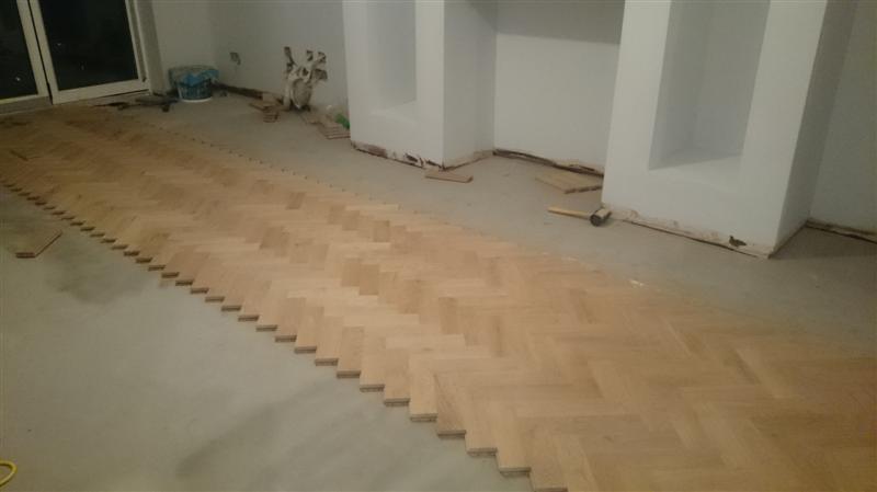 Installation herringbone 5 (Medium).JPG