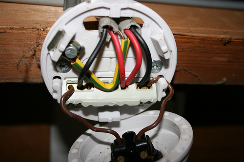 www.ultimatehandyman.co.uk • View topic - Any help with a ... clipsal light switch wiring diagram australia 