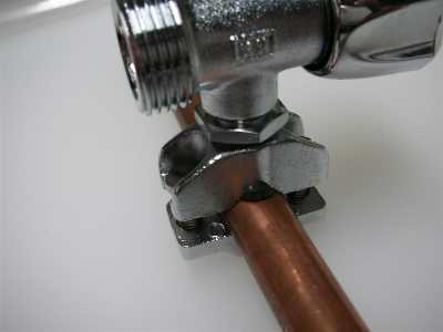  Correct position of Tap on pipe